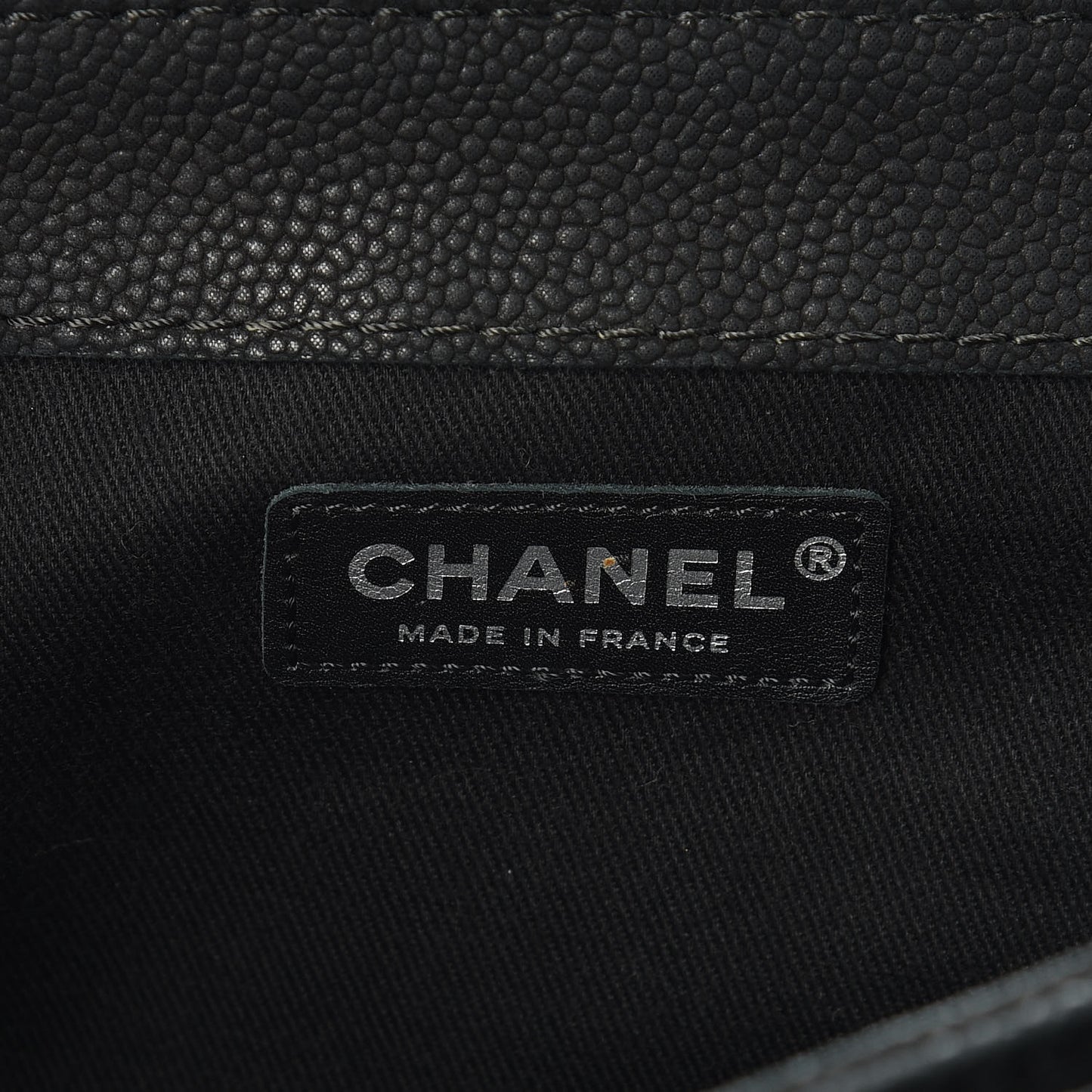 Iridescent Caviar Quilted Medium Lady Pearly Flap Black