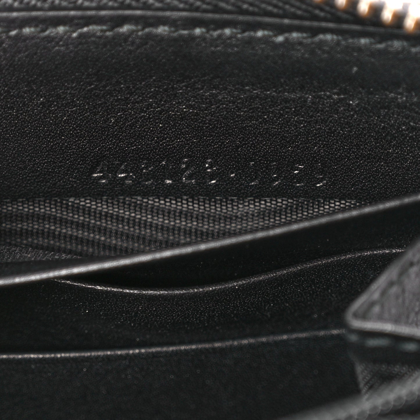 Calfskin Matelasse Pearly GG Marmont Zip Around Wallet Black