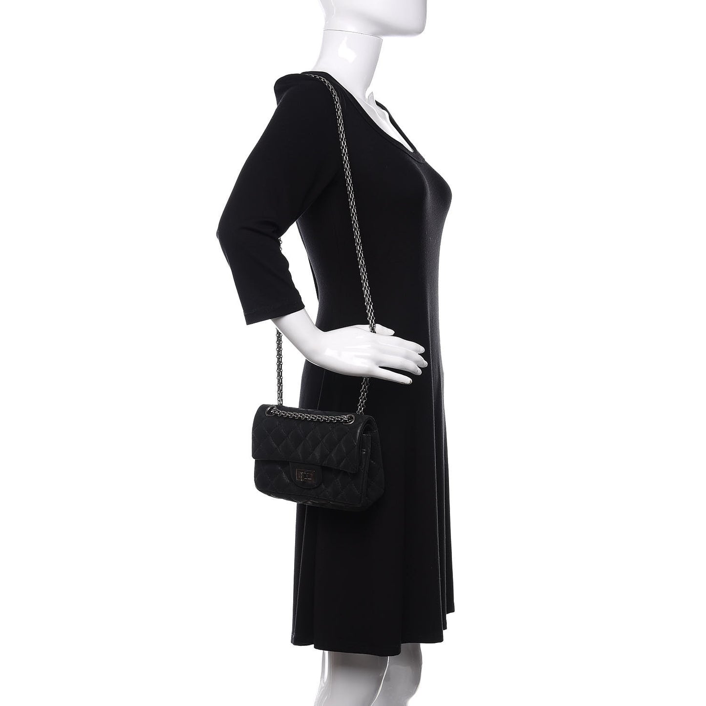 Iridescent Calfskin Quilted 2.55 Reissue 224 Flap Black