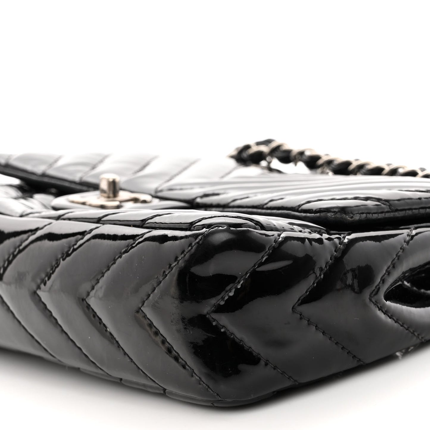 Patent Chevron Quilted Medium Single Flap Black