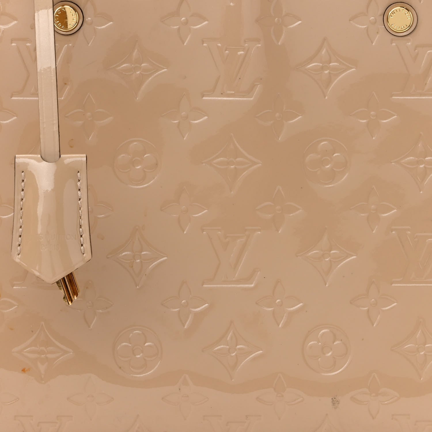 Louis Vuitton Vernis Montaigne MM Dune 7 of 13