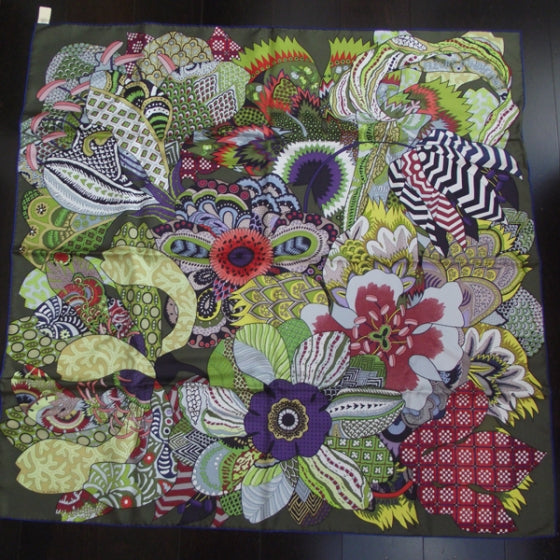 Silk Fleurs D'Indiennes Scarf 90 Kaki