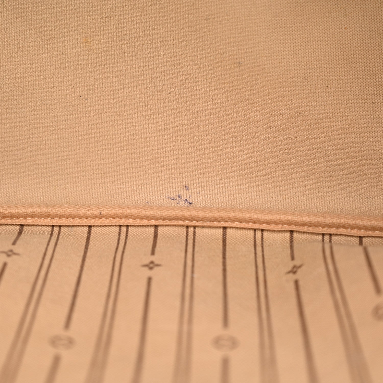 Louis Vuitton Monogram Neverfull MM 11 of 14