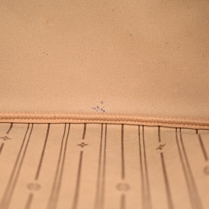 Louis Vuitton Monogram Neverfull MM 11 of 14