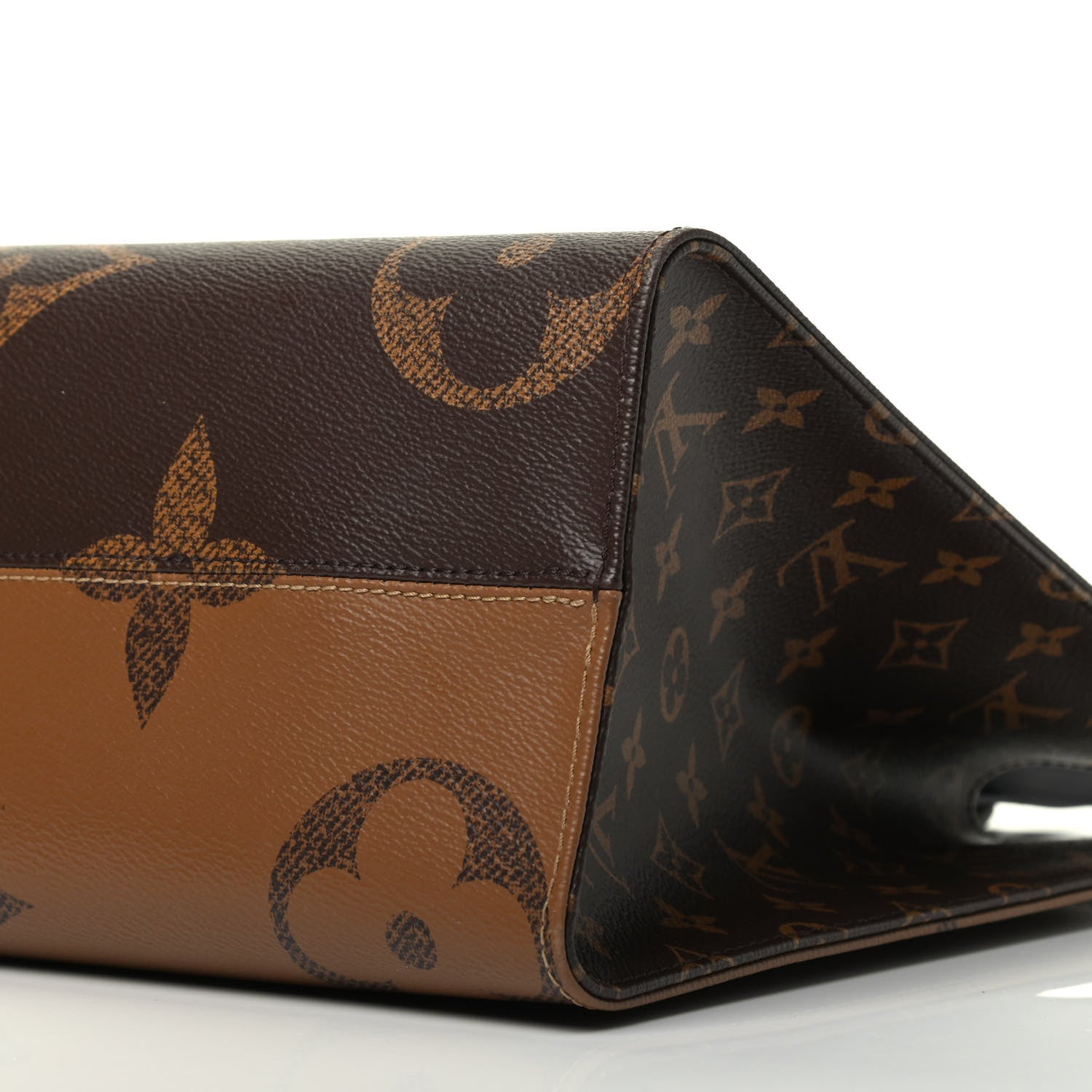 Louis Vuitton Reverse Monogram Giant Onthego MM 9 of 9