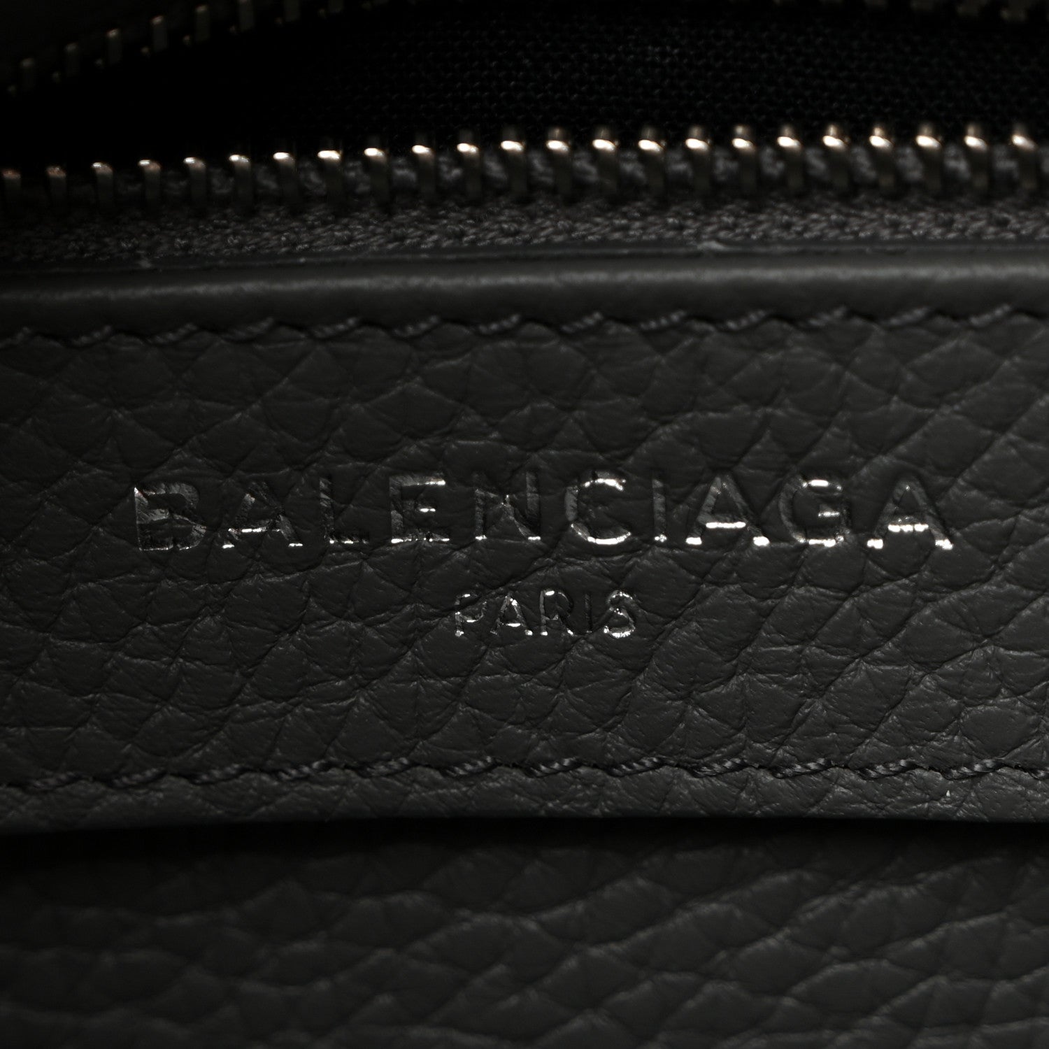 Balenciaga Veau Grana Perforated Blackout Hardware S City Gris Acier 7 of 11