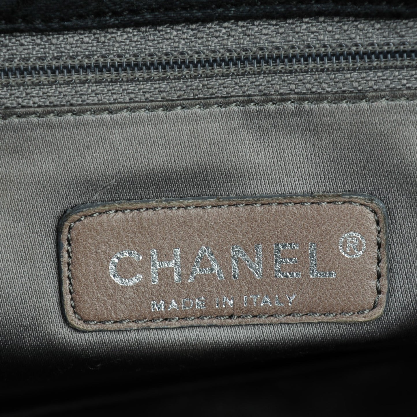 Coated Canvas Le Marais Flap Black