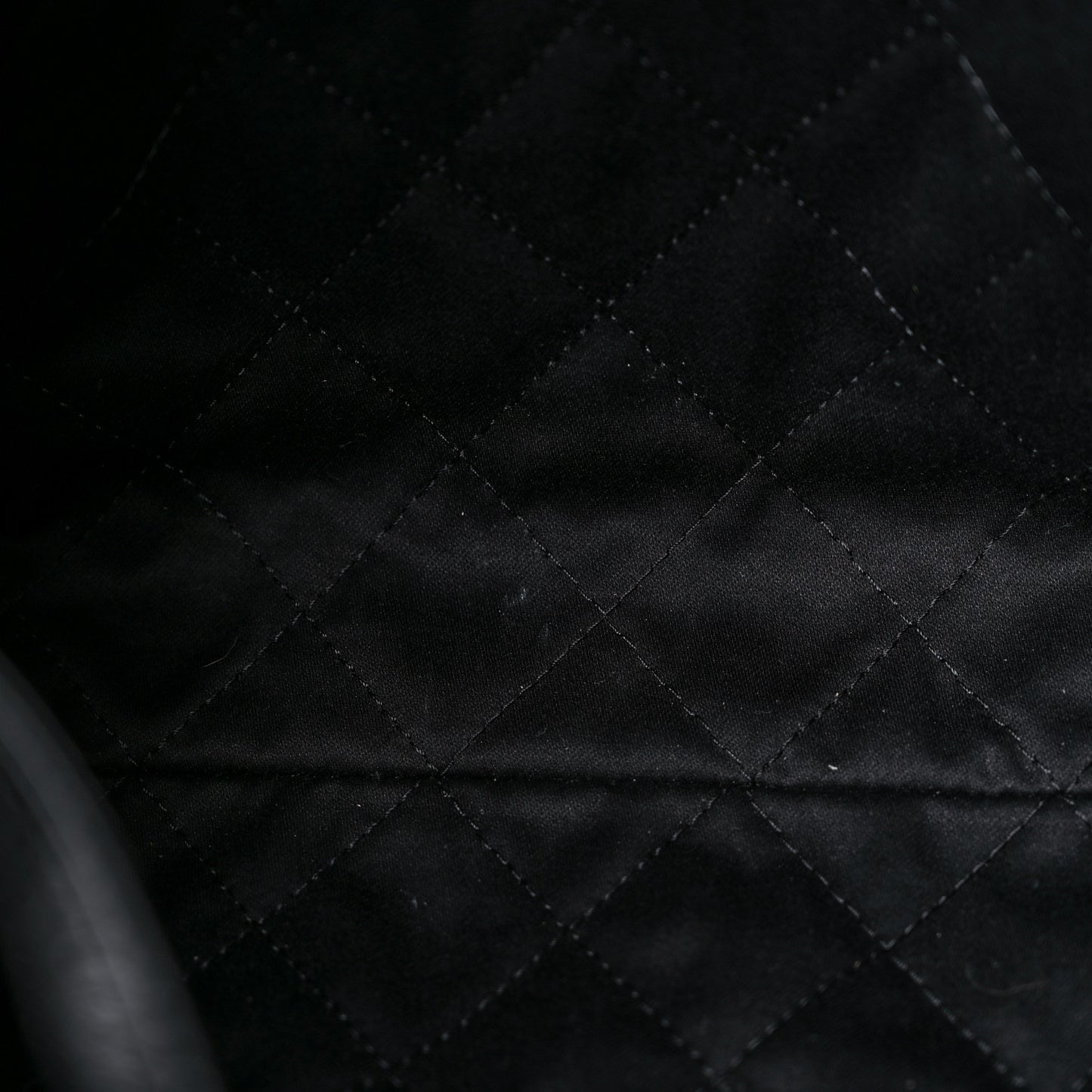 Shiny Calfskin Quilted Small Chanel 22 Black