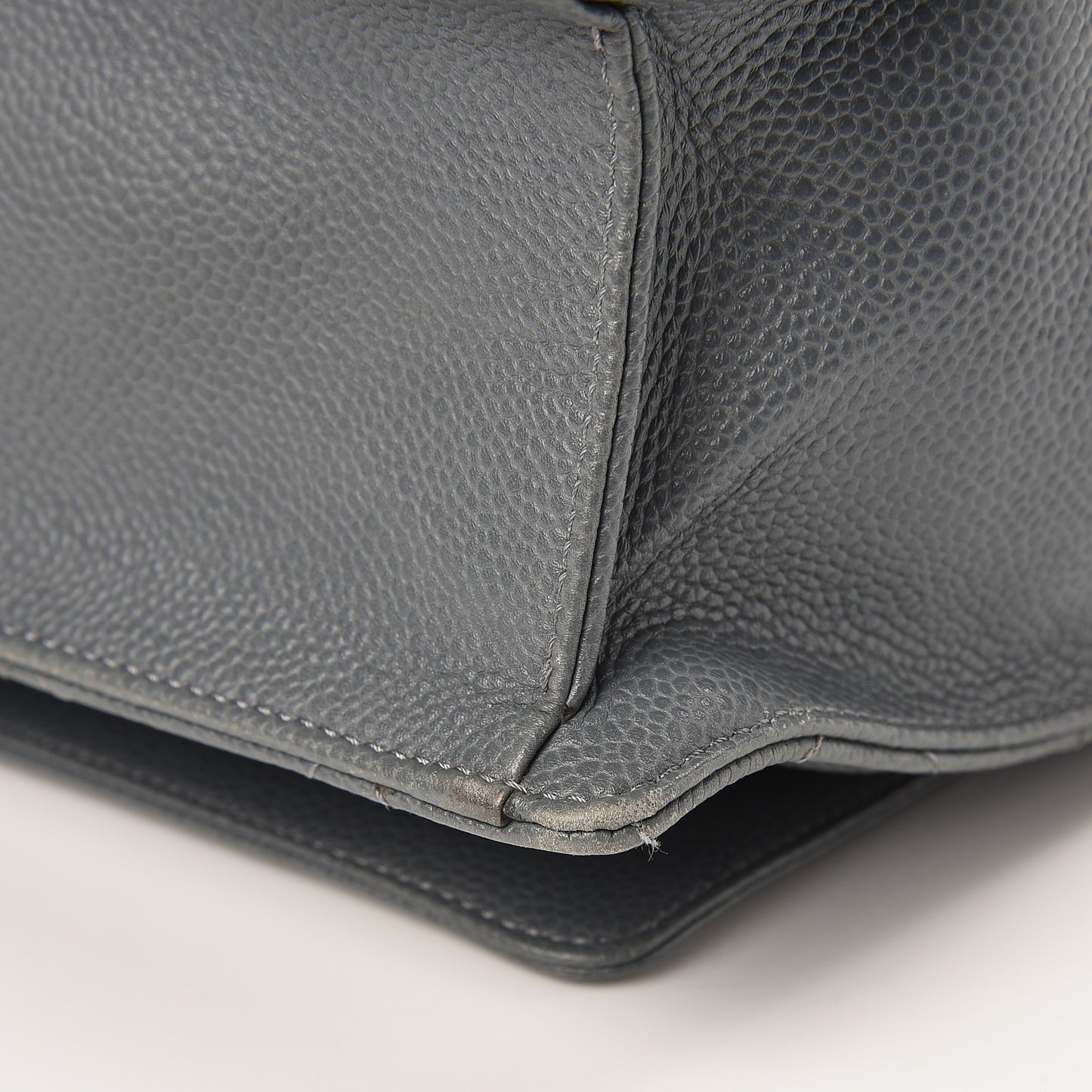 Caviar Quilted Large Retro Class Flap Grey