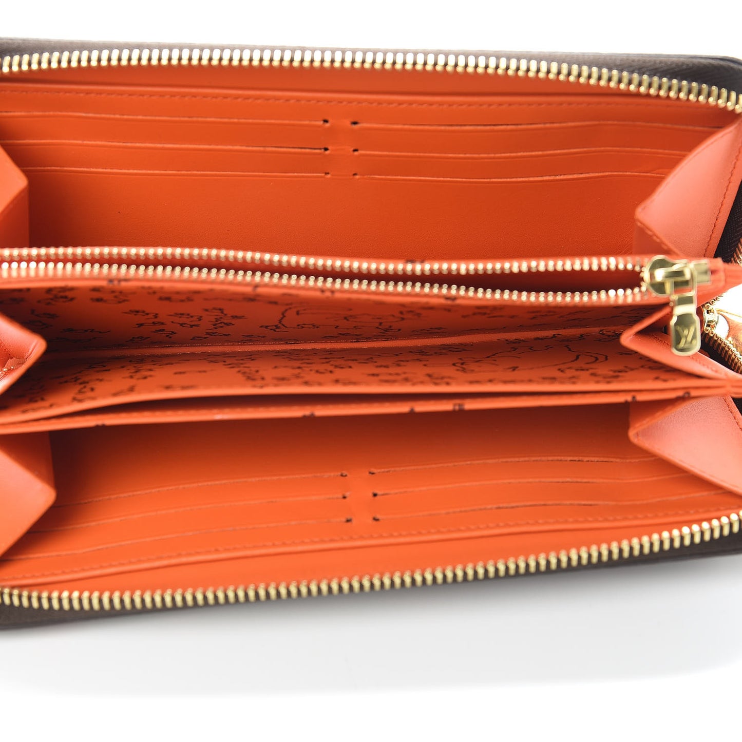 Catogram Zippy Wallet Marron