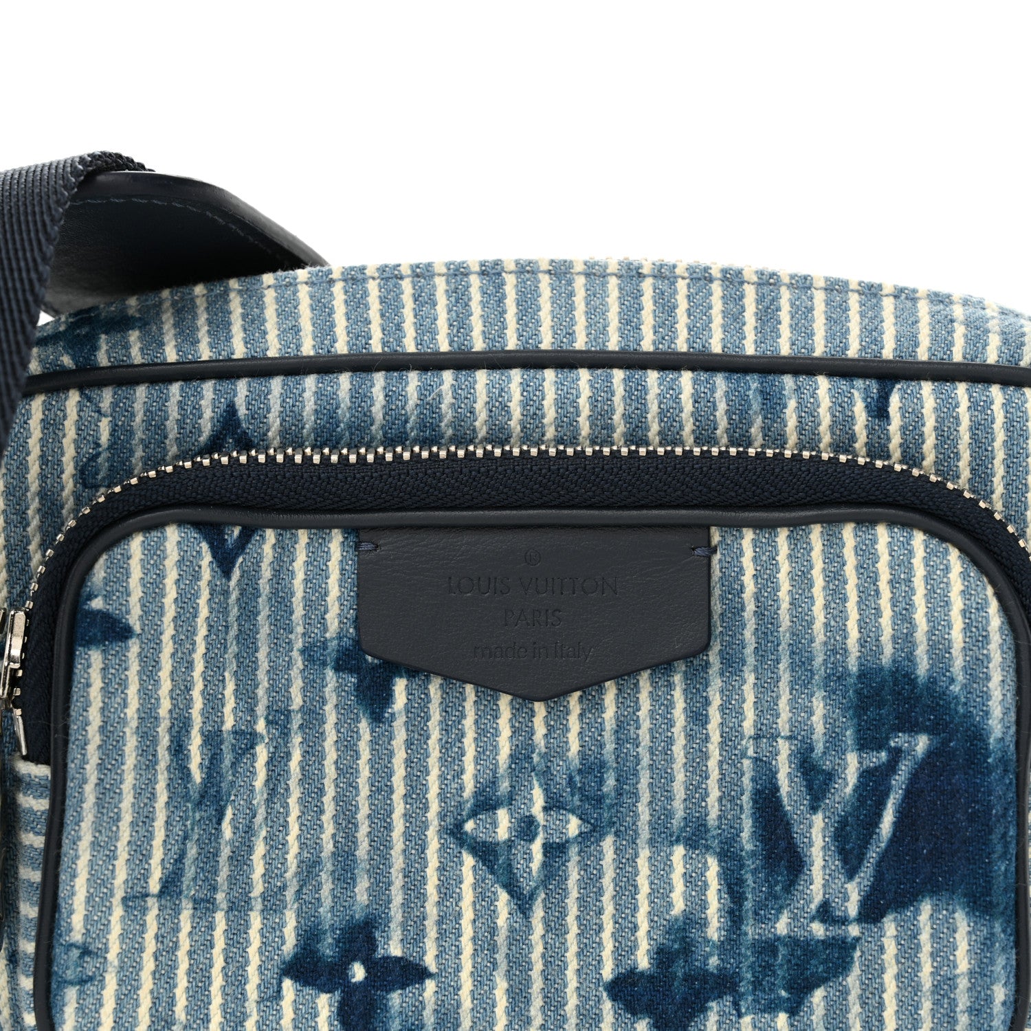 Louis Vuitton Hickory Stripes Denim Monogram Watercolor Outdoor Pouch Blue 8 of 10