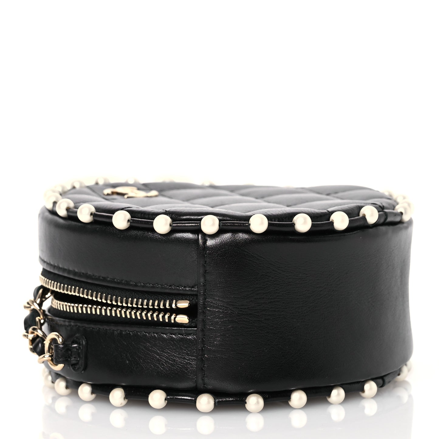 Calfskin Quilted Pearl Round Clutch With Chain Black