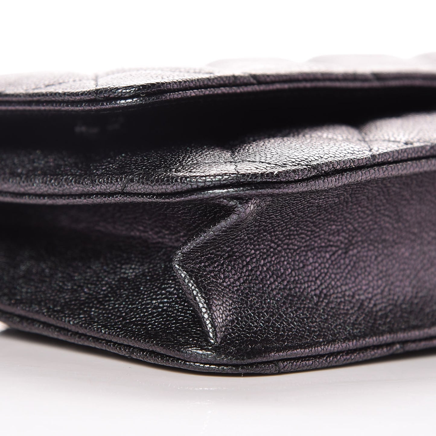 Iridescent Caviar Quilted Wallet On Chain WOC Black