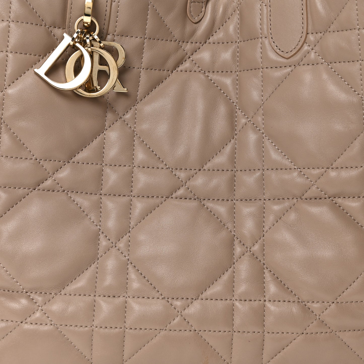 Calfskin Macrocannage Large Toujours Powder Beige