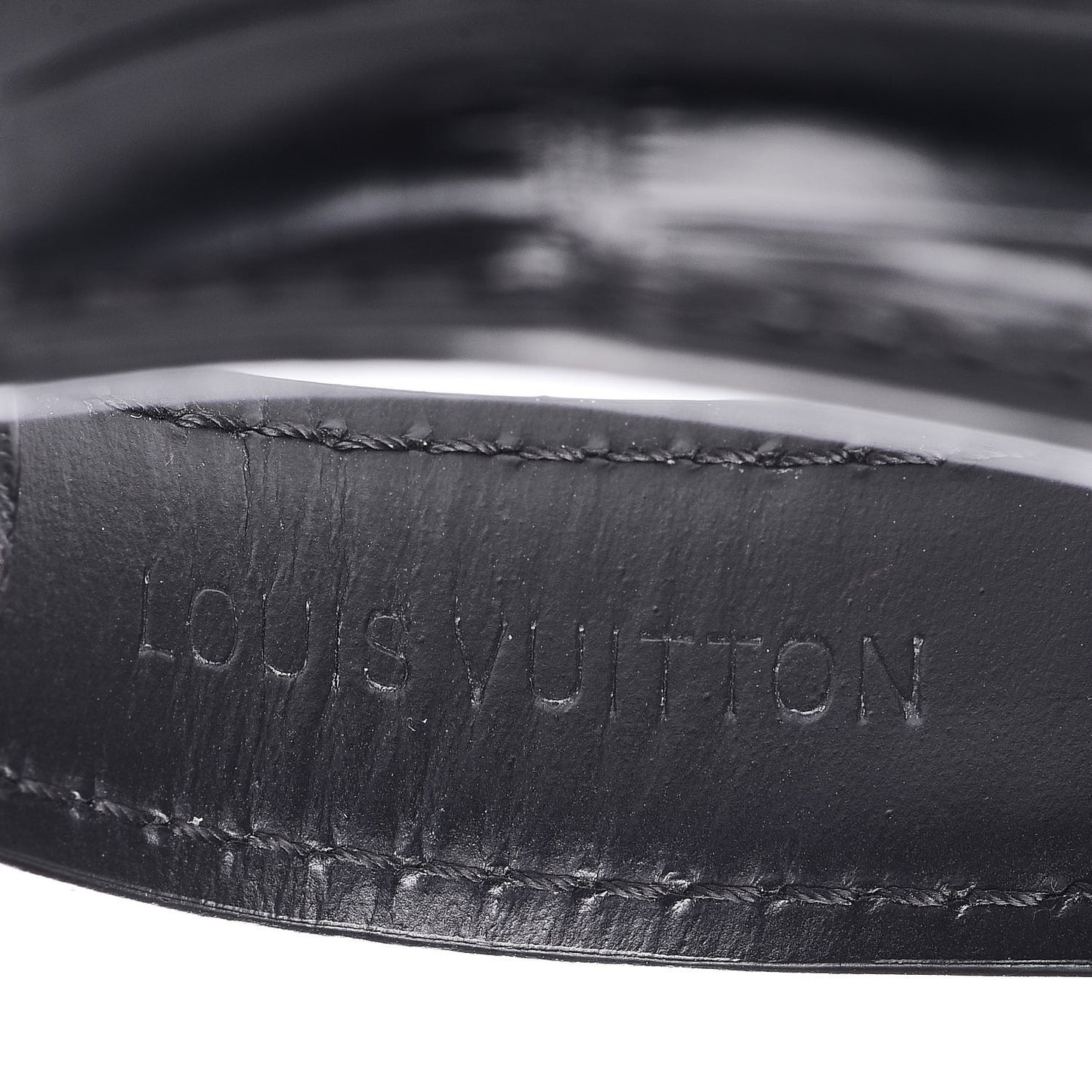 Stainless Steel Alligator 39mm Tambour Quartz Watch