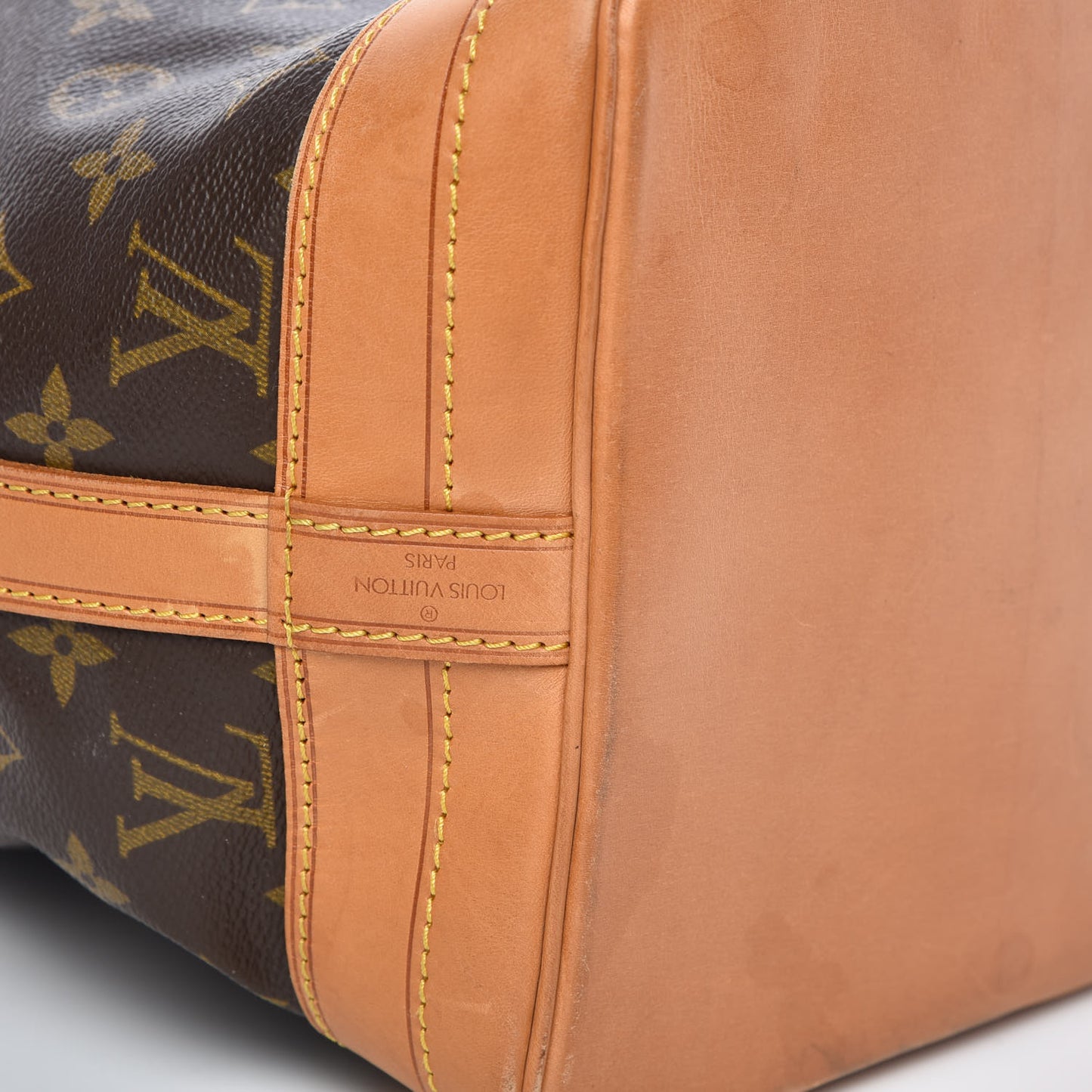 Monogram Noe