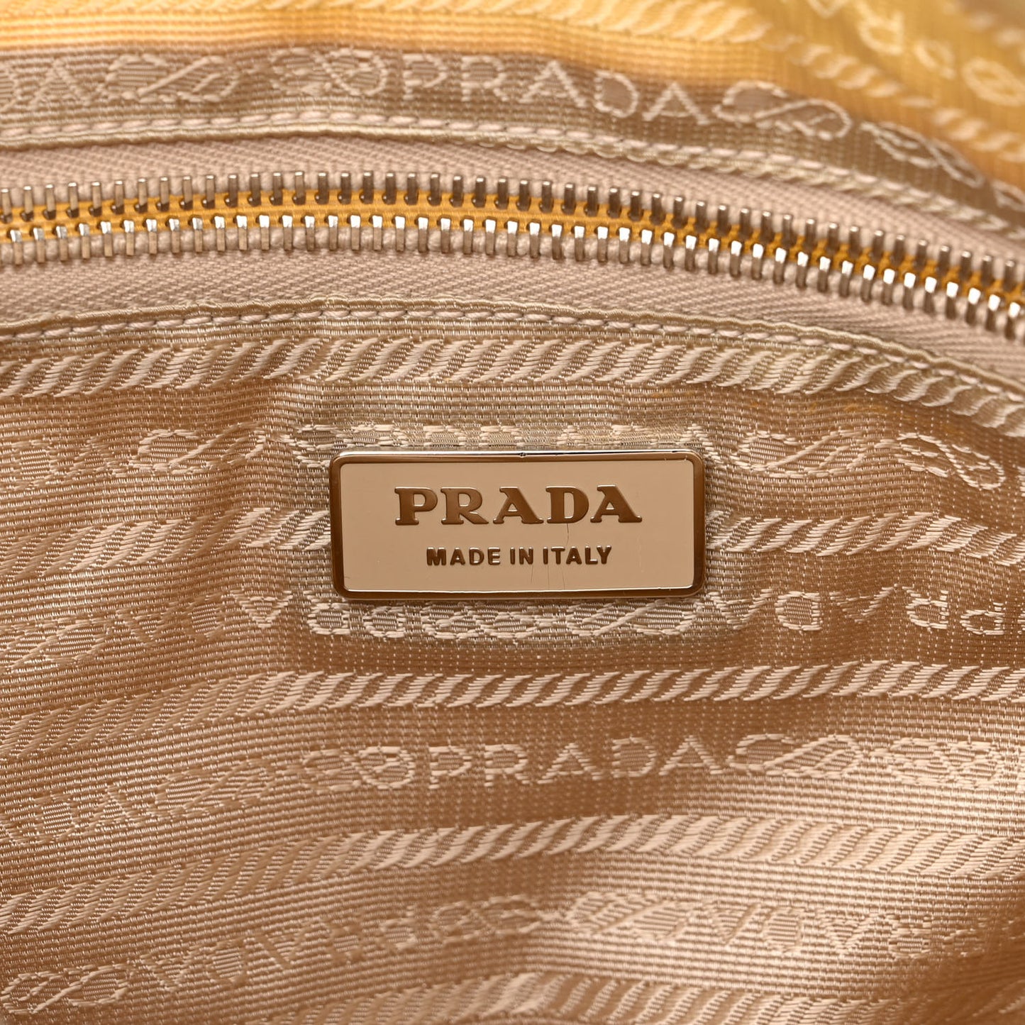 Tessuto Nylon Saffiano Sacca Shoulder Bag Ananas