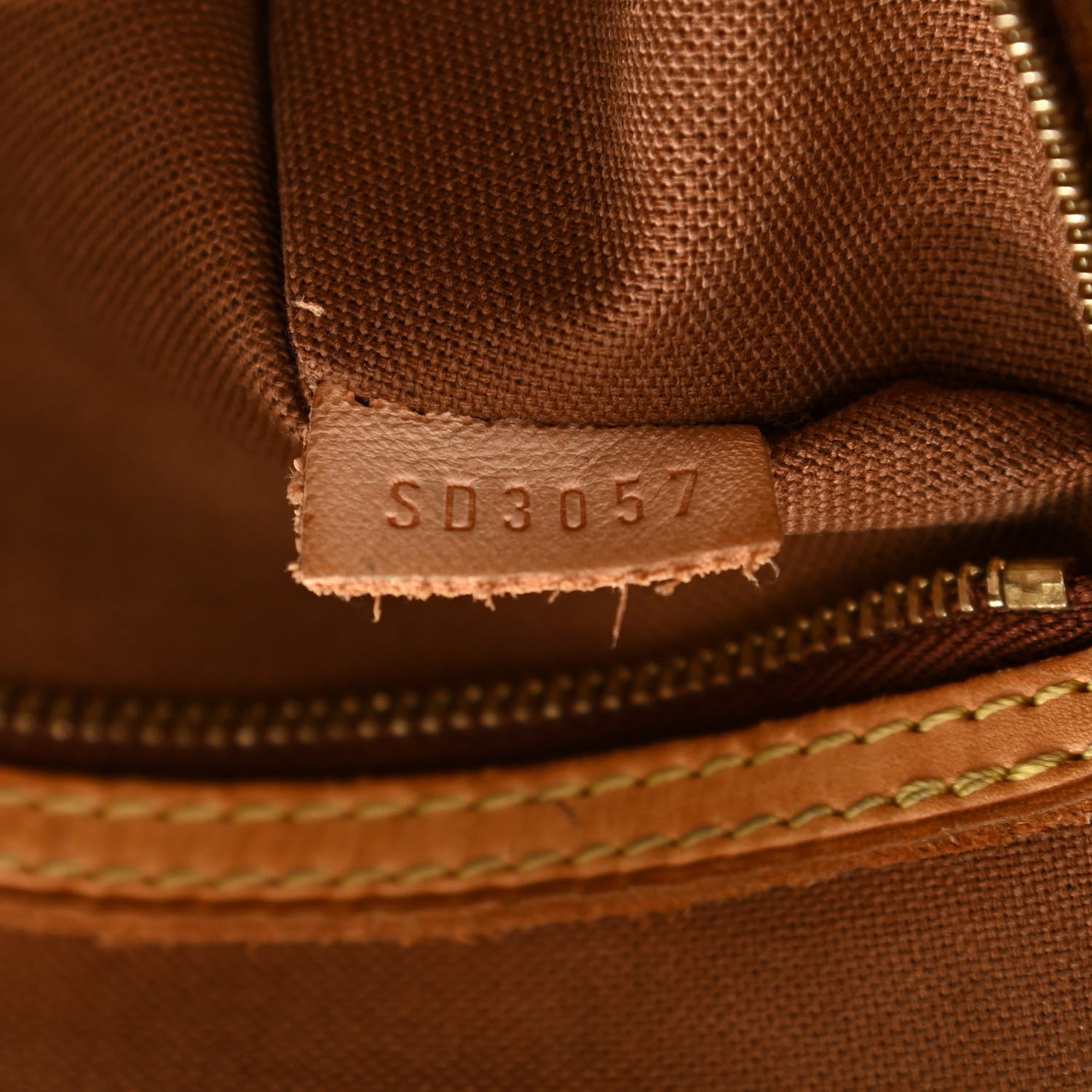 Louis Vuitton Monogram Batignolles Horizontal 7 of 13