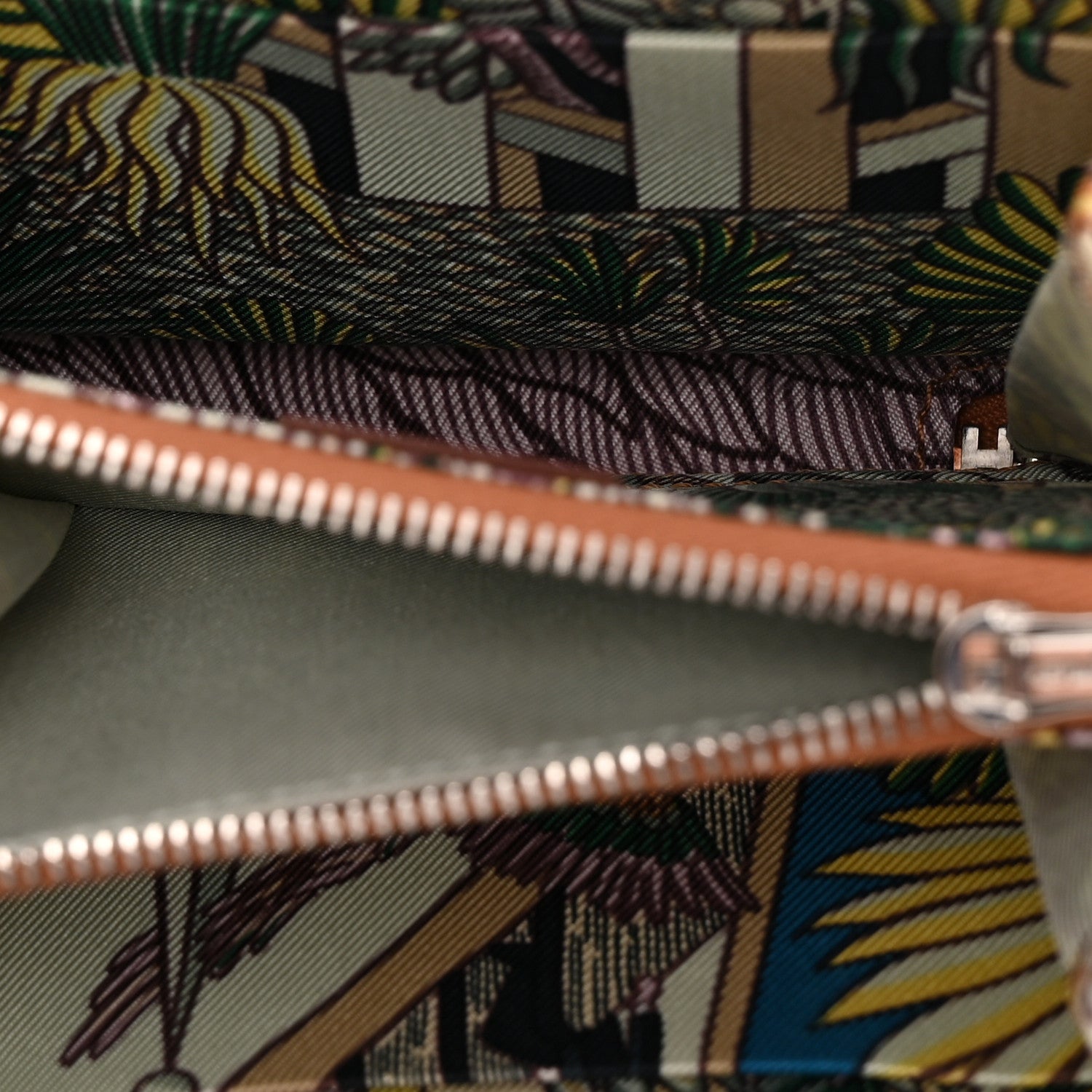 Hermes Evercolor Barenia Silk'In Compact Wallet Gold 6 of 9