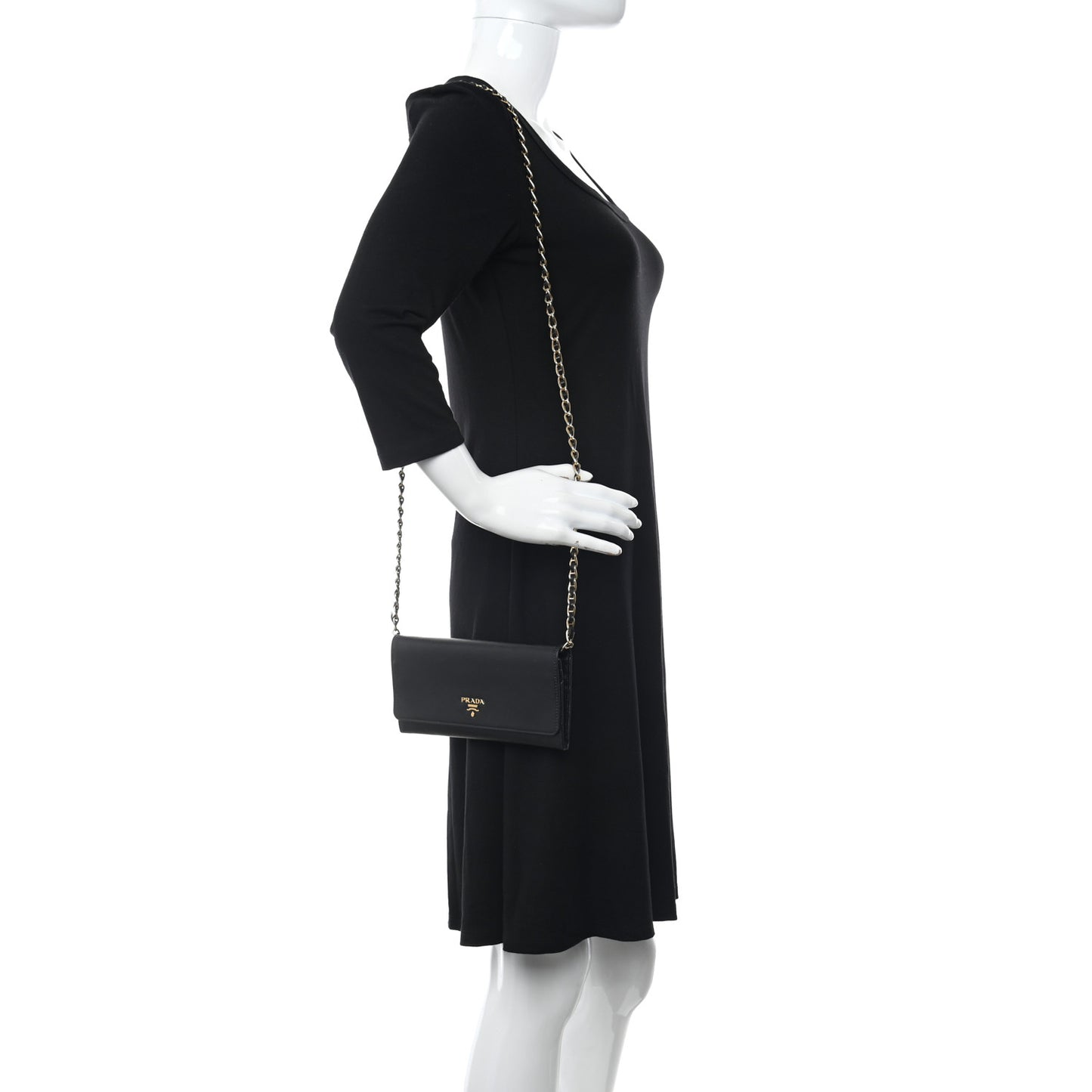 Saffiano Metal Oro Chain Wallet Black