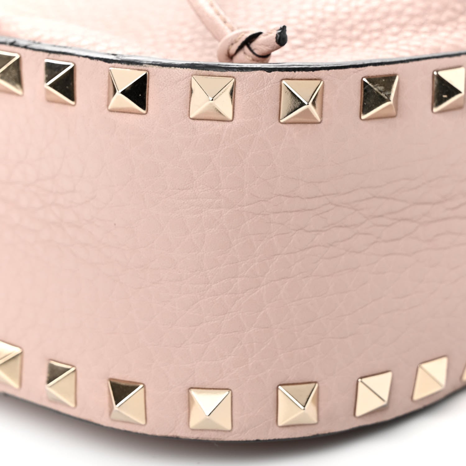 Valentino Garavani Grained Calfskin Rockstud Bucket Bag Poudre 9 of 10