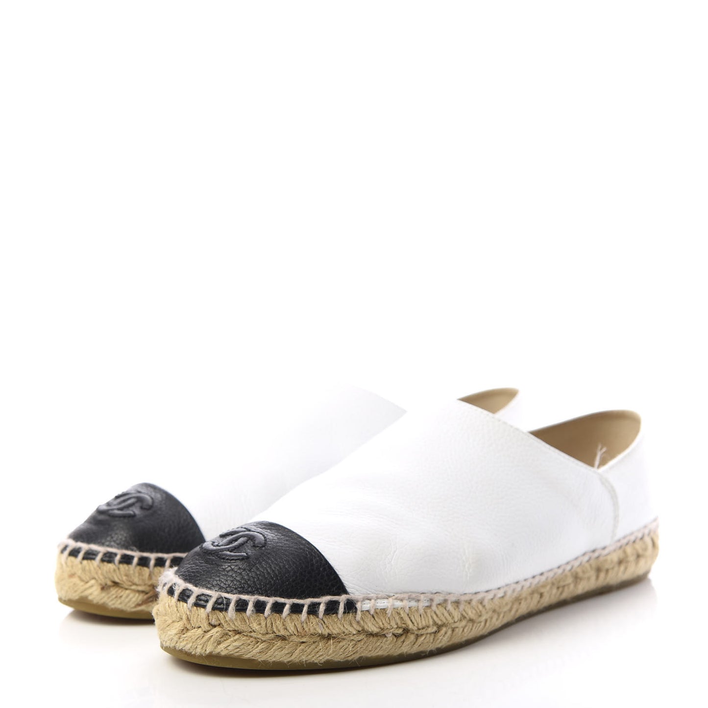 Grained Calfskin CC Espadrilles 40 White Black