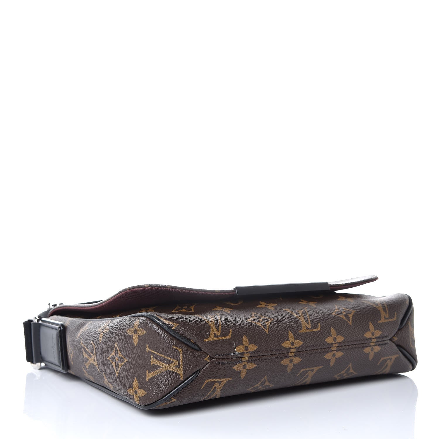 Louis Vuitton Monogram Macassar District PM 4 of 7