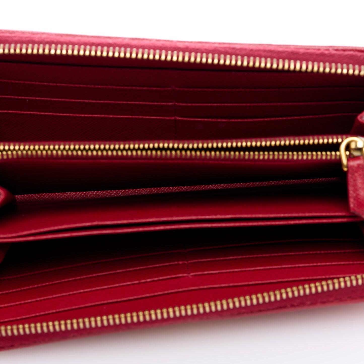 Saffiano Quilted Zip Around Wallet Rosso