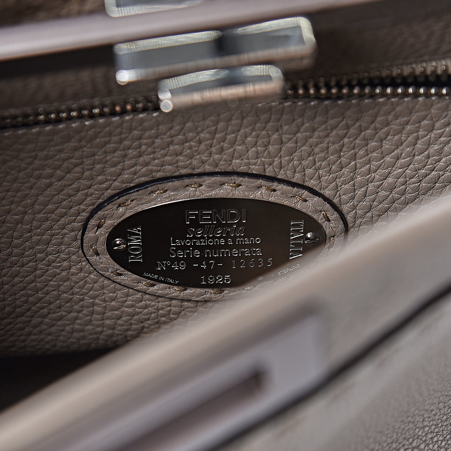 Cuoio Romano Selleria Medium Peekaboo Iconic Satchel Corda