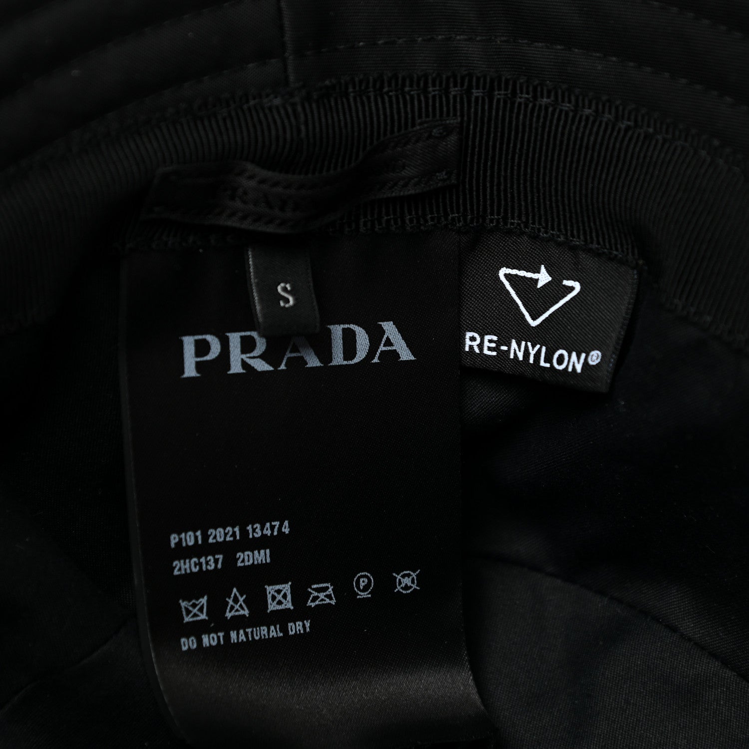 Prada Re-Nylon Metal Triangle Logo Mens Bucket Hat S Black 7 of 7