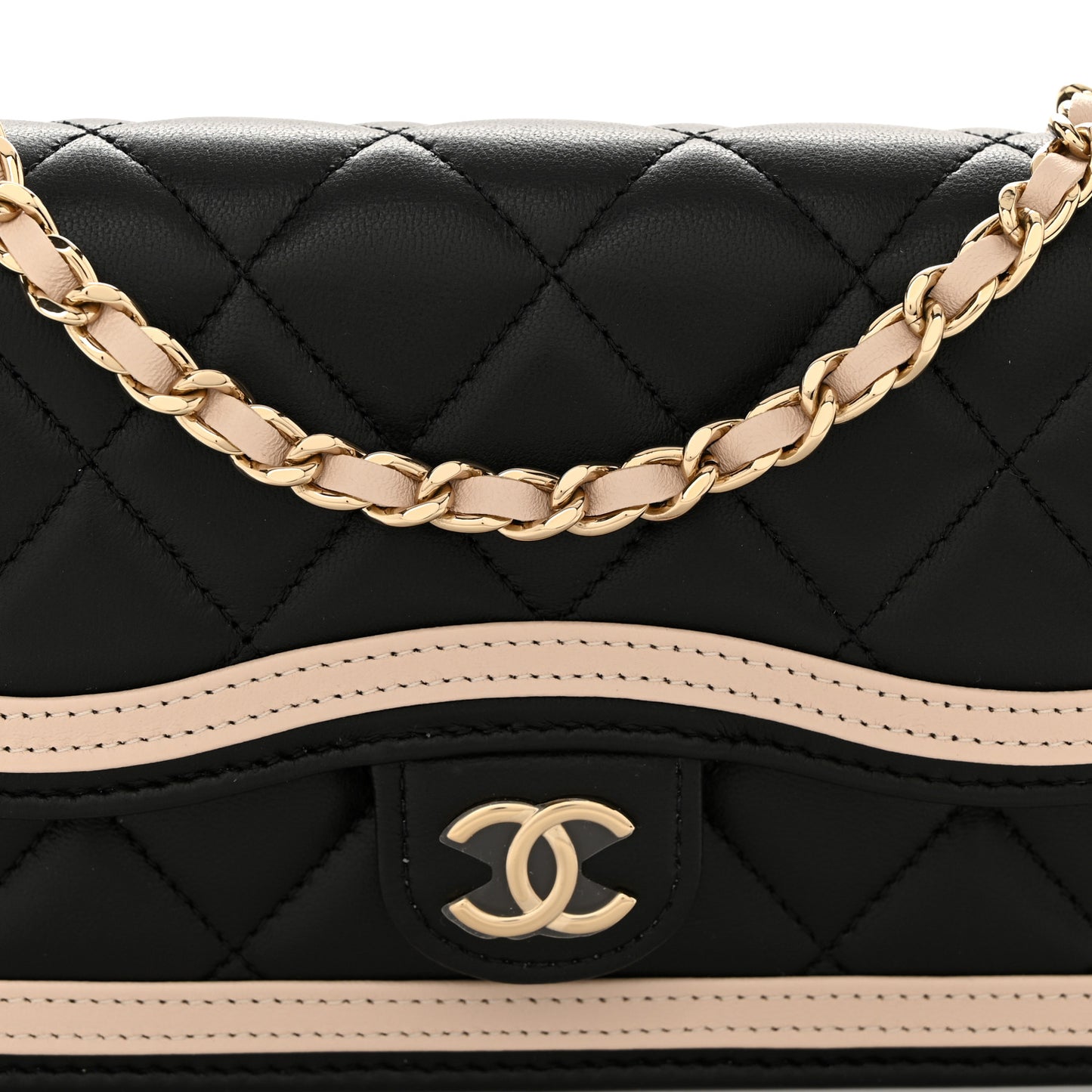 Lambskin Quilted Flap Phone Holder With Chain Black Beige Black Beige