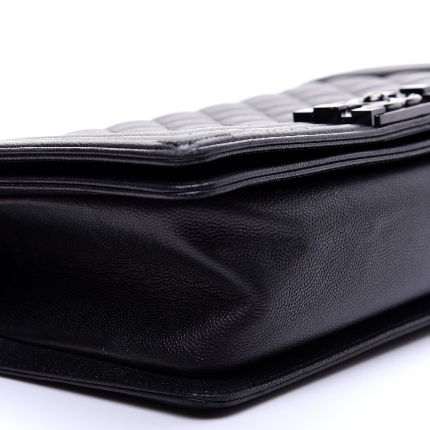 Caviar Quilted Medium Boy Flap So Black