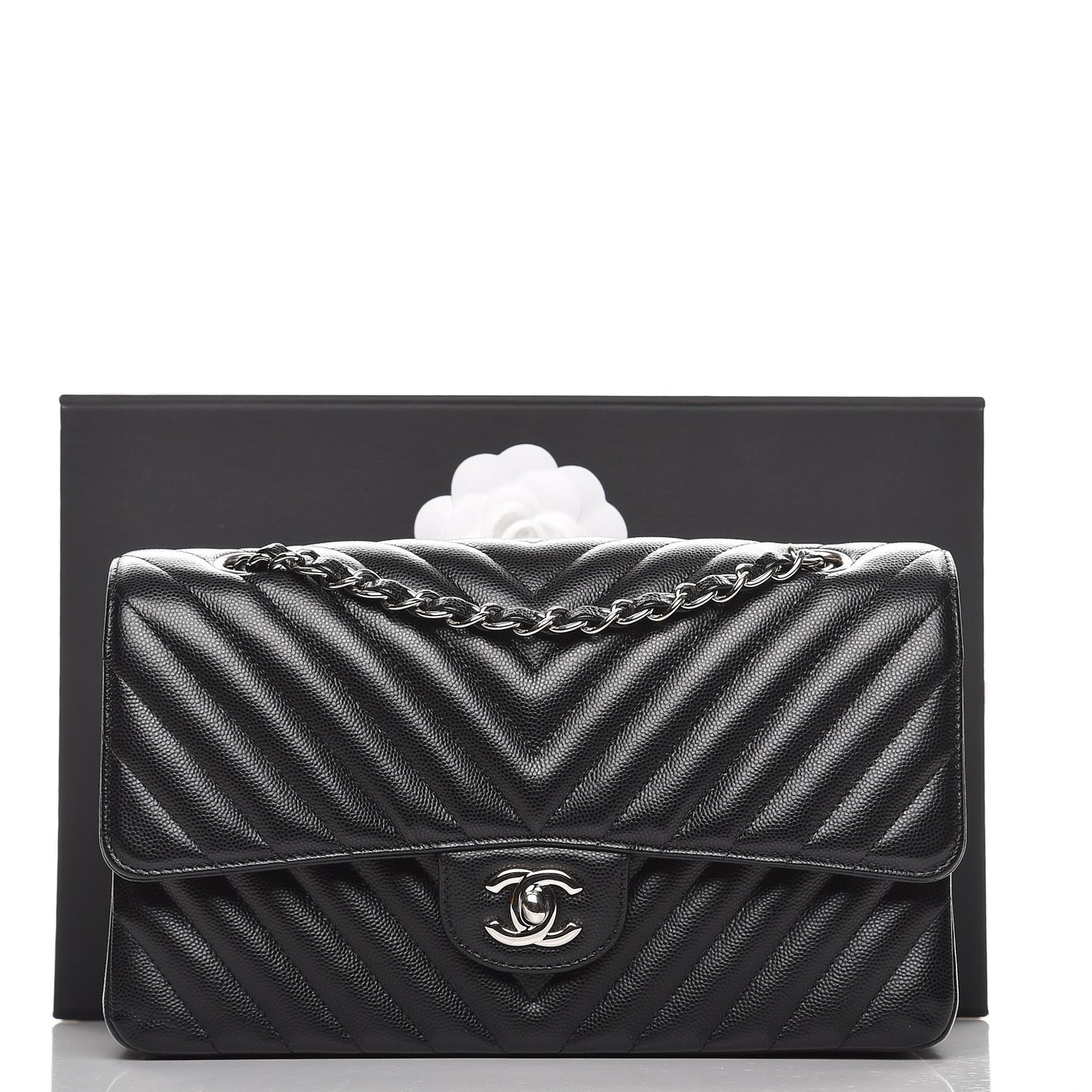 Caviar Chevron Quilted Medium Double Flap Black