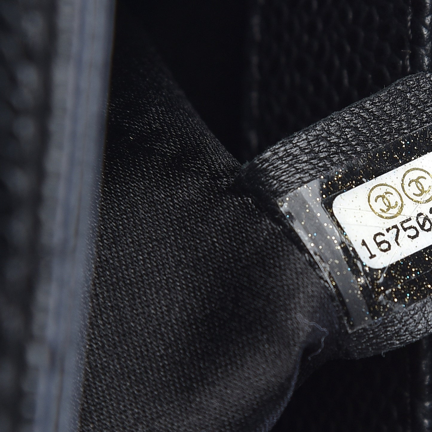 Caviar Quilted XL Grand Shopping Tote GST Black
