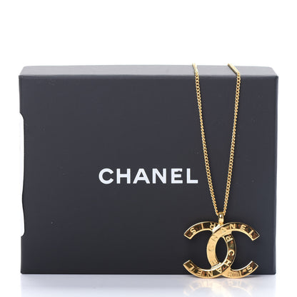 Chanel Metal CC Paris Button Necklace Gold 5 of 5