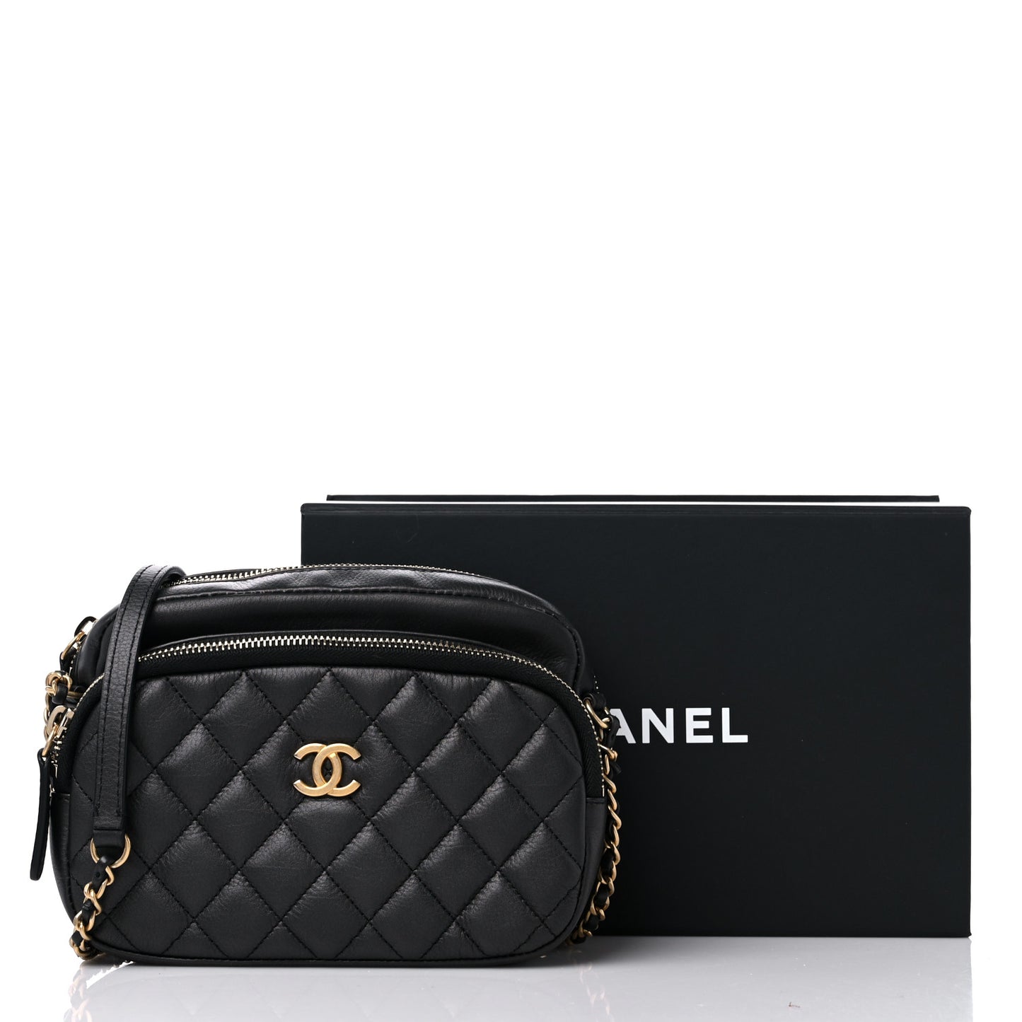 Calfskin Quilted Day Trips Camera Case Black