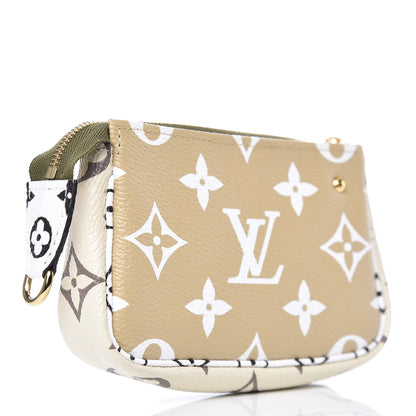 Louis Vuitton Monogram Giant Micro Pochette Accessories Kaki White 3 of 8