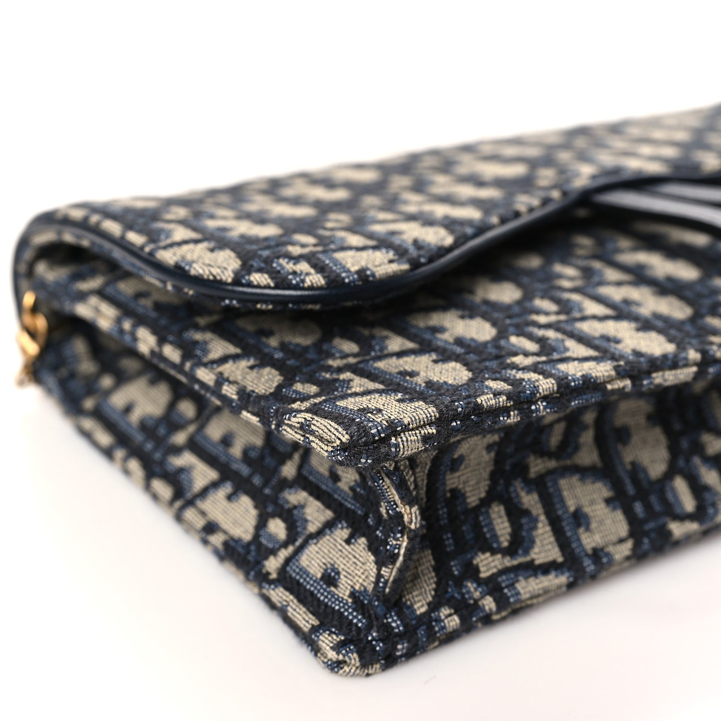 Oblique Saddle Chain Pouch Blue