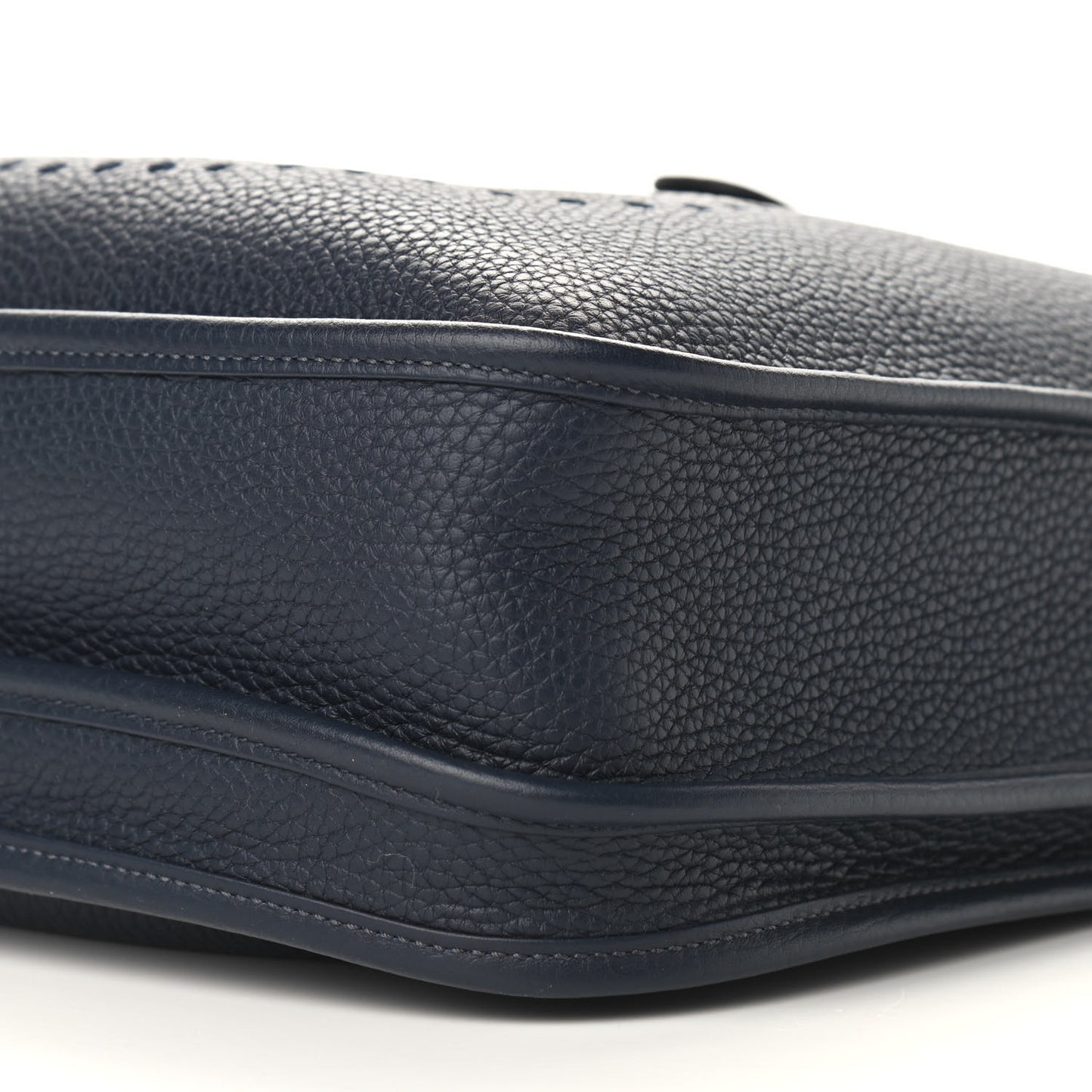 Taurillon Clemence Evelyne III PM Bleu Nuit