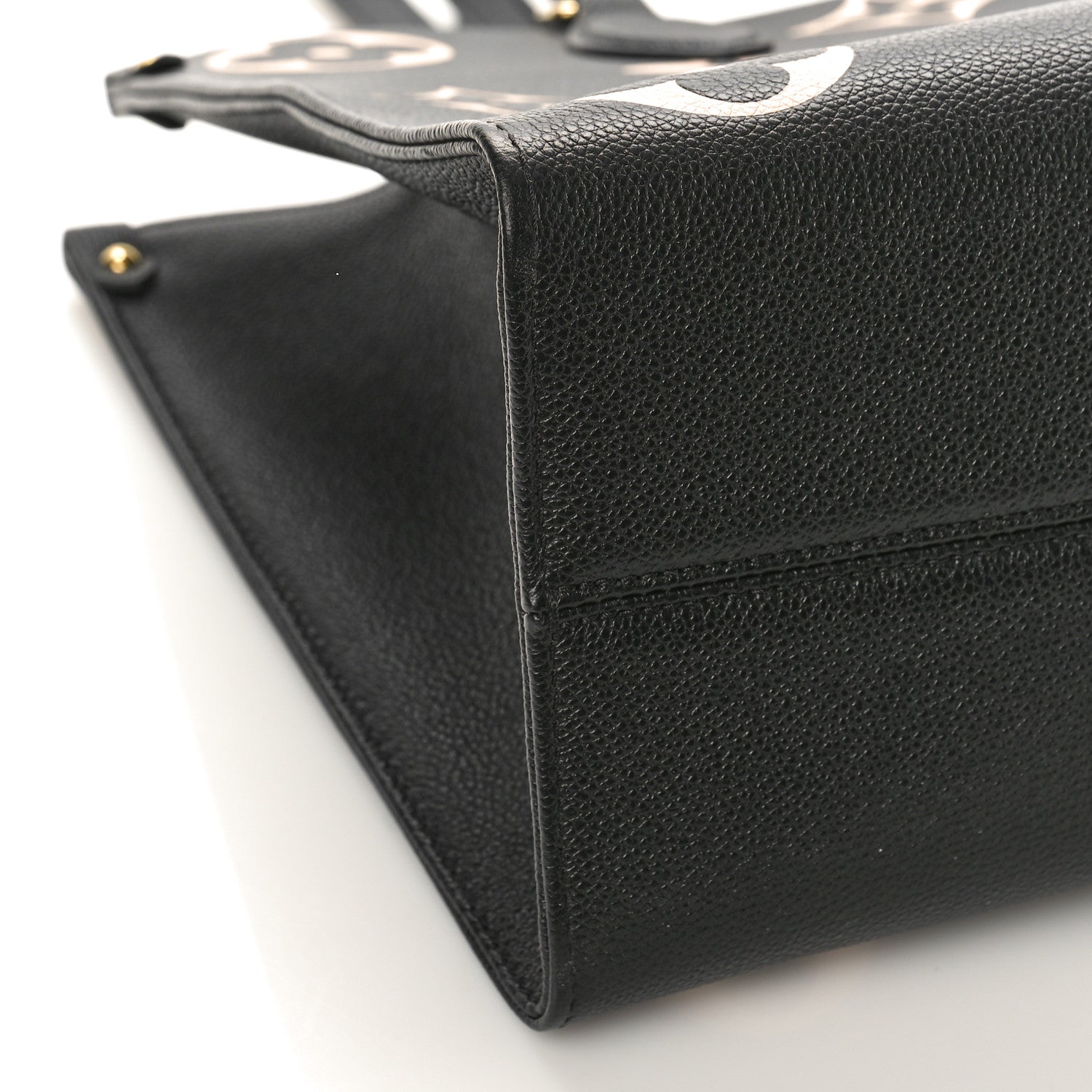 Louis Vuitton Empreinte Monogram Giant Onthego MM Black Beige 7 of 8