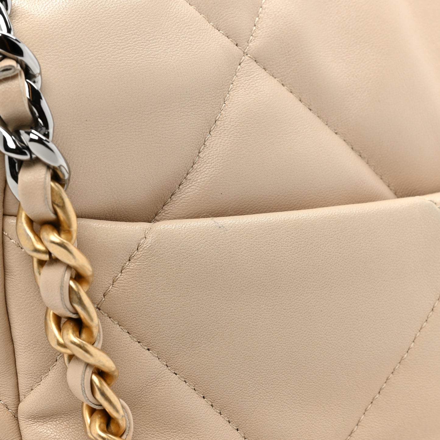 Lambskin Quilted Medium Chanel 19 Flap Beige