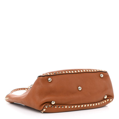 Valentino Garavani Pebbled Calfskin Medium Rockstud Tote Light Cuir 4 of 18