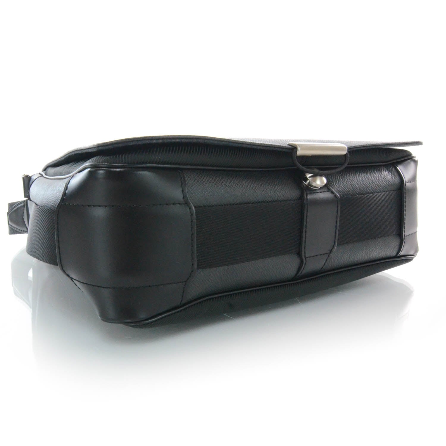 Louis Vuitton Taiga Viktor Messenger Bag Ardoise 4 of 7
