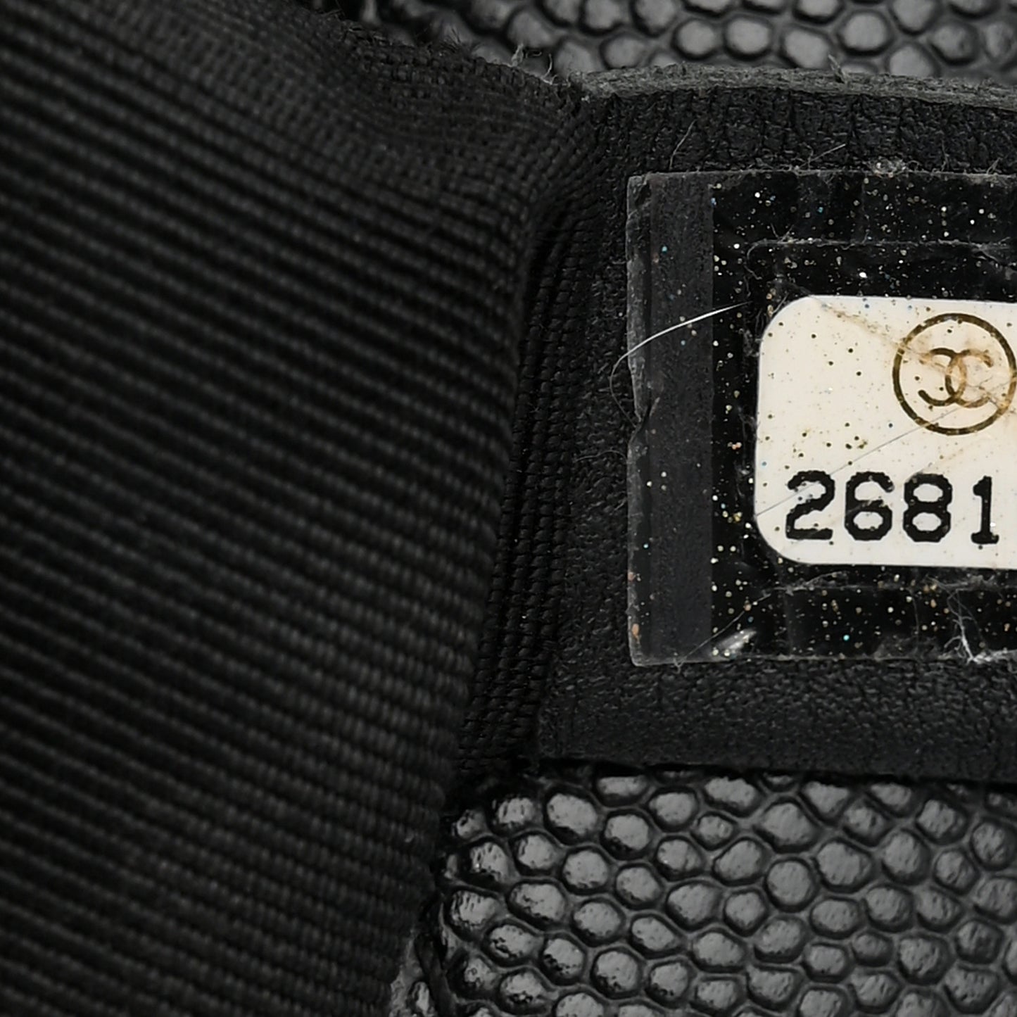 Caviar Quilted Medium Boy Flap Black