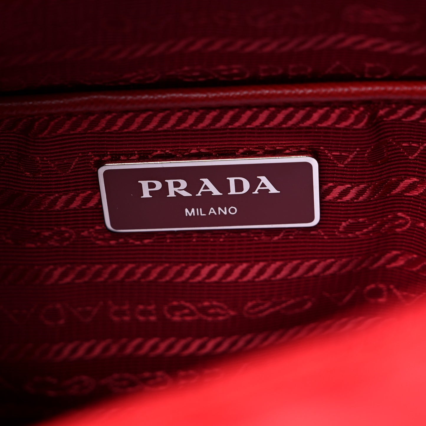 Tessuto Nylon Saffiano Messenger Bag Rosso