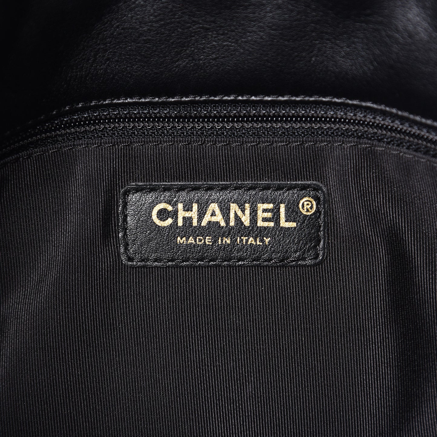Velvet Quilted Medium Flap Black White