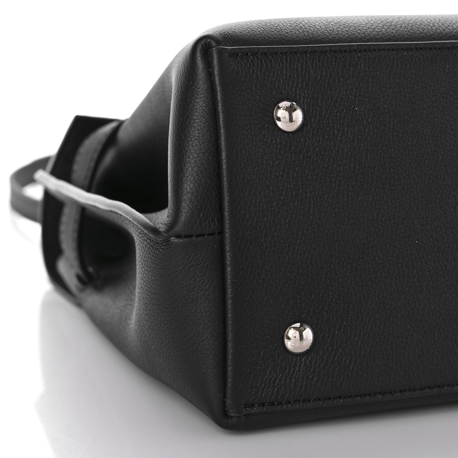 Louis Vuitton Soft Calfskin Lockme Ever MM Black 8 of 10