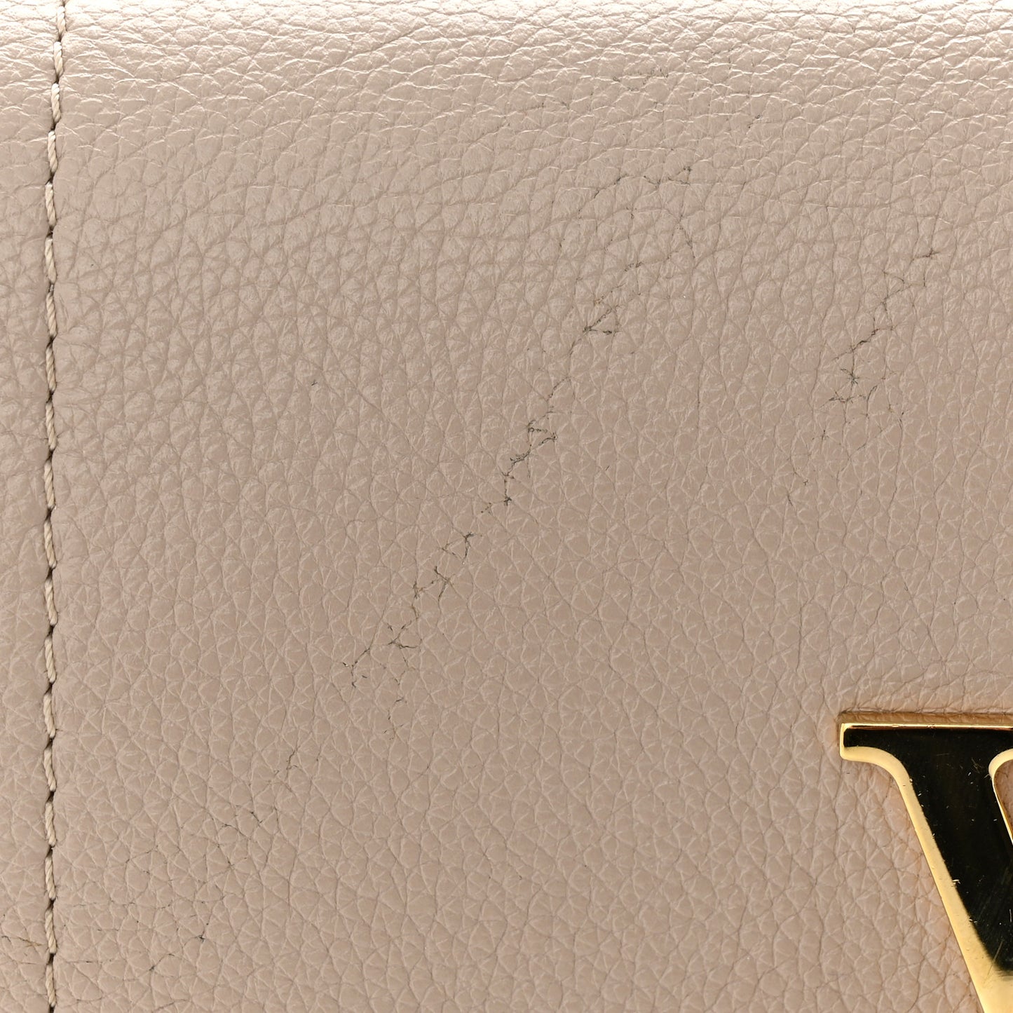 Grained Calfskin Lockme Tender Greige