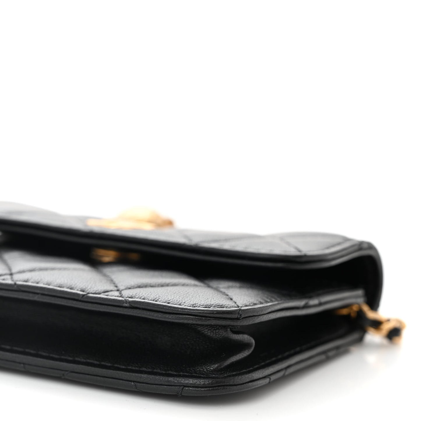 Lambskin Quilted Pearl Crush Clutch With Chain Black