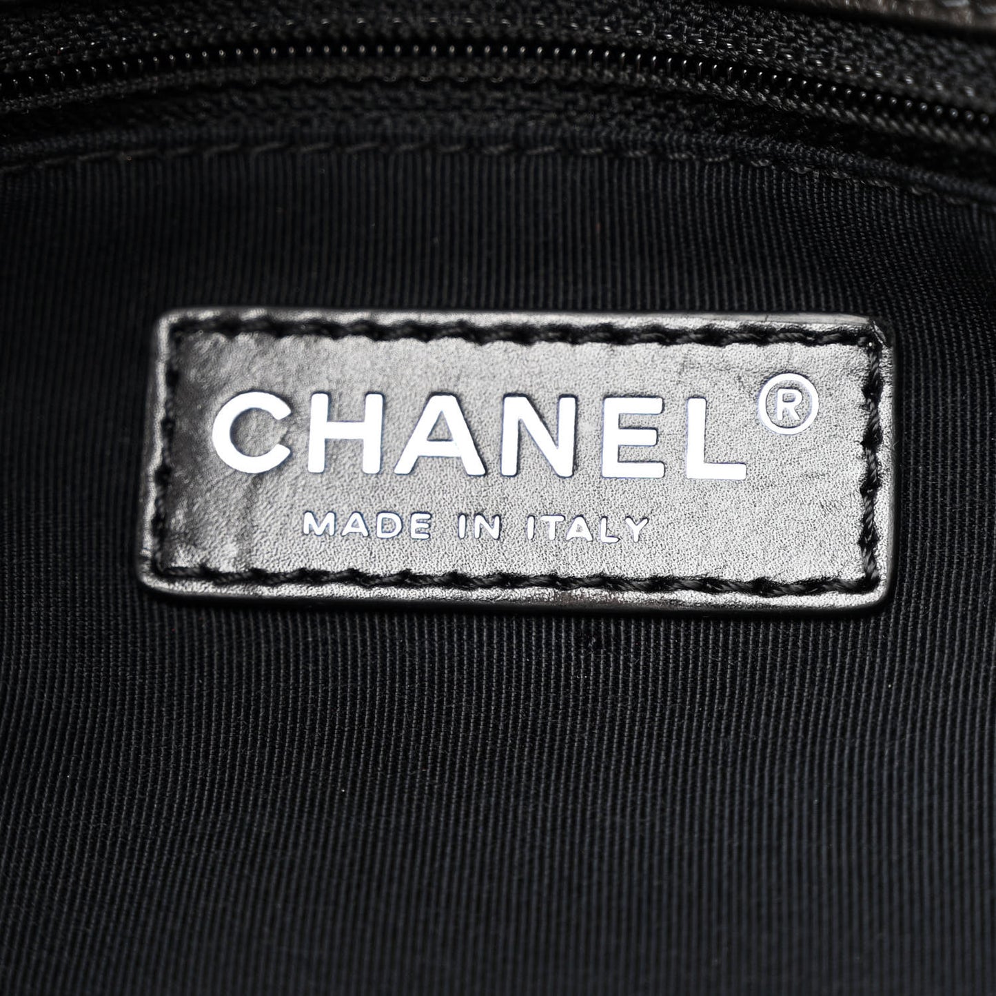 Metallic Calfskin Quilted Medium Chain Me Flap Grey